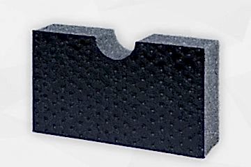 Dunkelgraue Schaumstoffplatte stehend mit schwarzer Kunstlederoberfläche