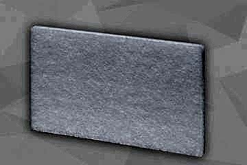 Weiße Akustikplatte stehend aus einem gepressten Polyestervlies